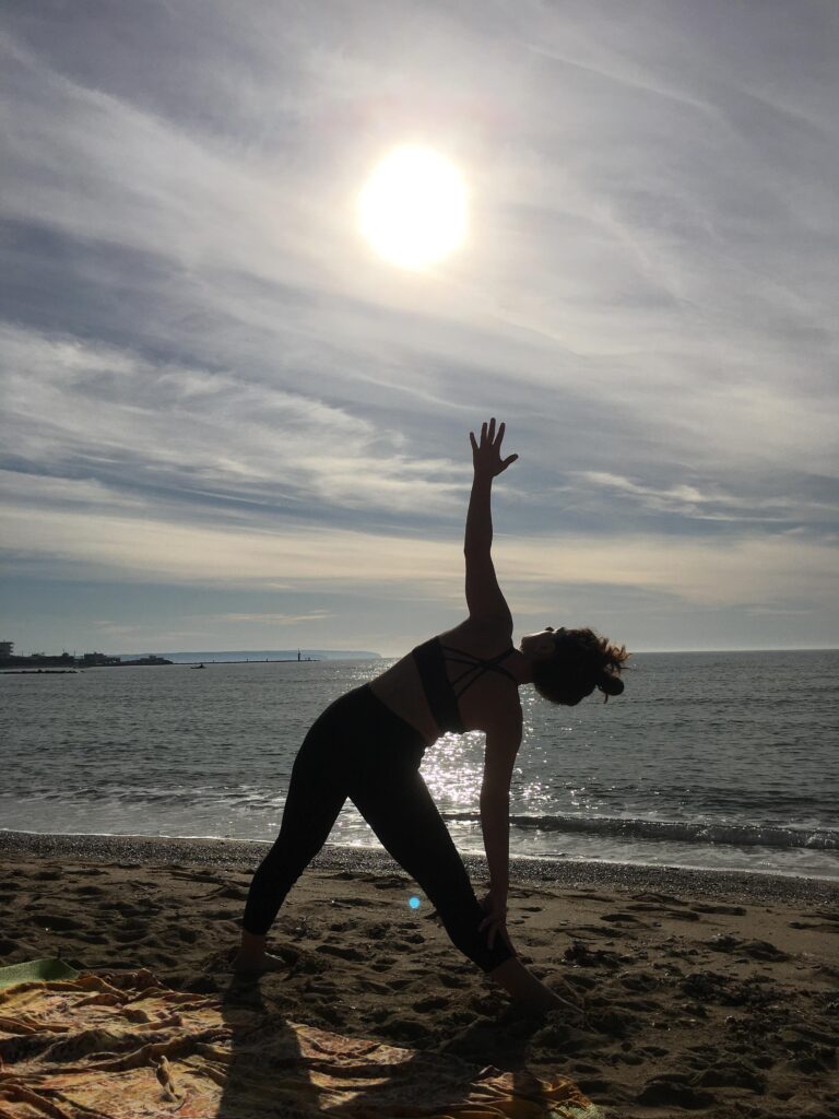 Práctica de Trikonasana